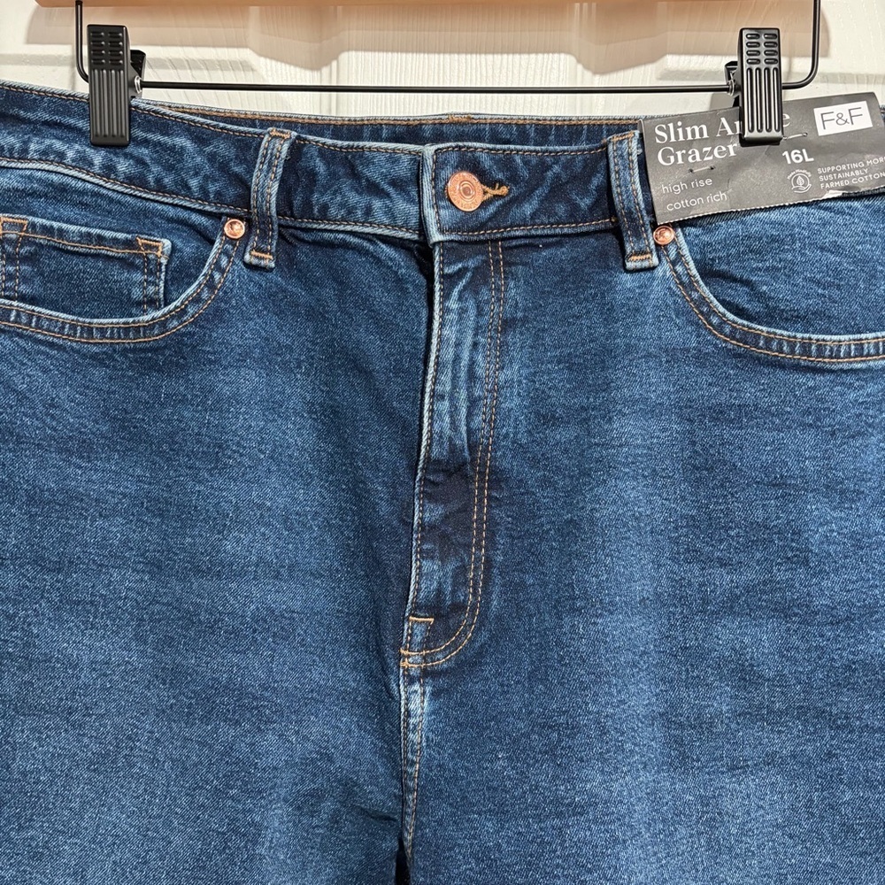 2/$25 Women’s Dark Blue Slim Ankle Grazer Straight Jeans Cotton Eco Friendly - Picture 3 of 11